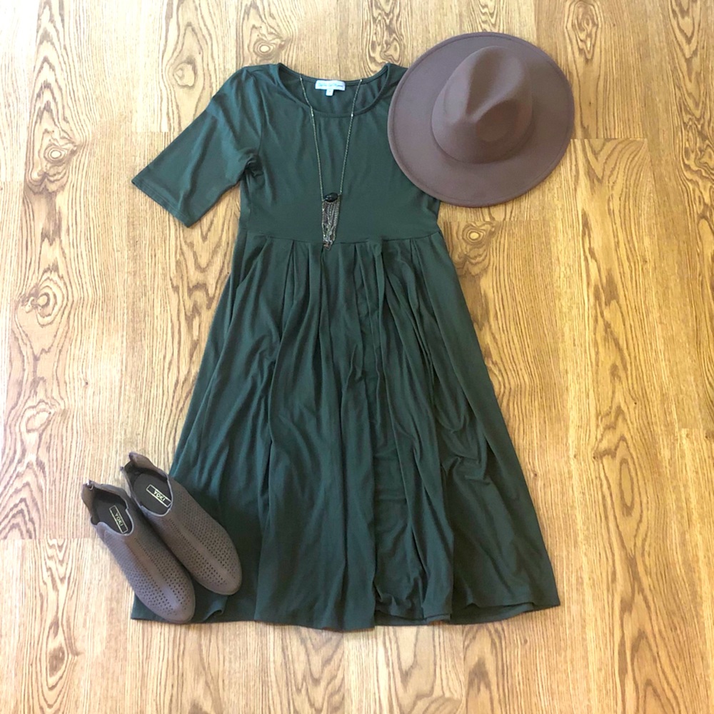 Ashley LeMieux Dress - Size Medium